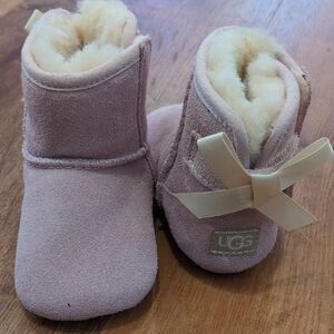 NWOT UGG Soft Pink Kids Boots